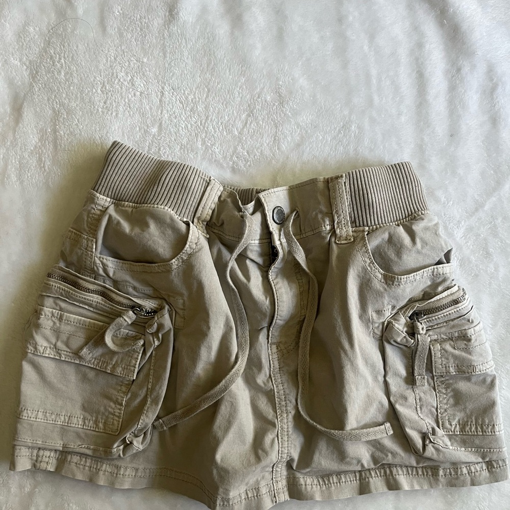 American Eagle Outfitters Tan Stretch Shorts